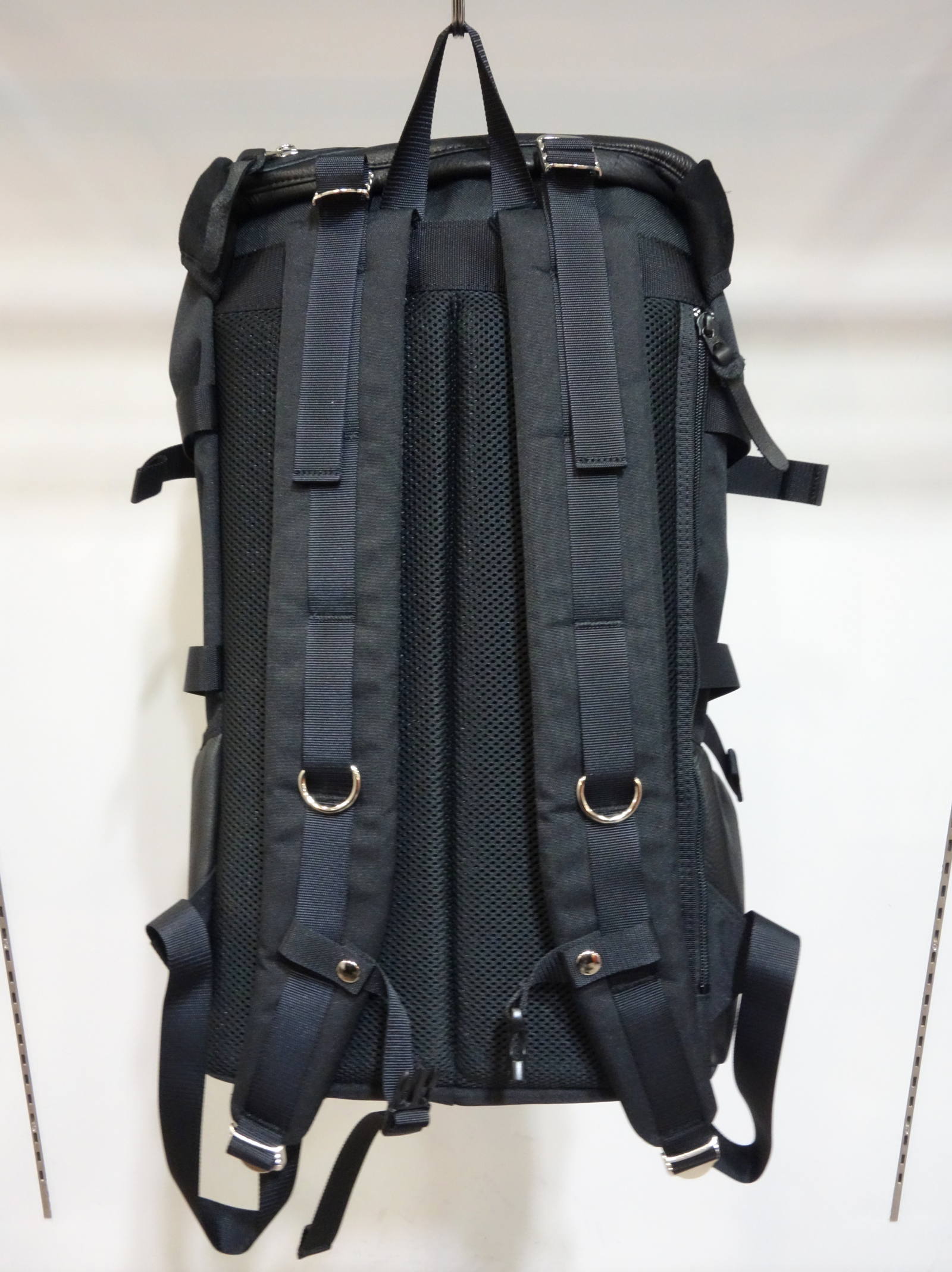 DECADE レザー バックパック DCD-01130S DECADE - オイルドレザー バックパック / DCD-01130B | LUKE